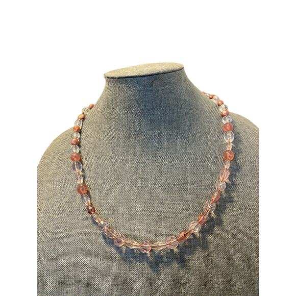 pink bead necklace - Picture 1 of 3